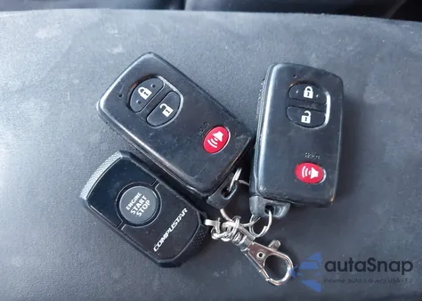 2013 Toyota Prius Two из США, поврежденный, VIN JTDKN3DU0D5616878